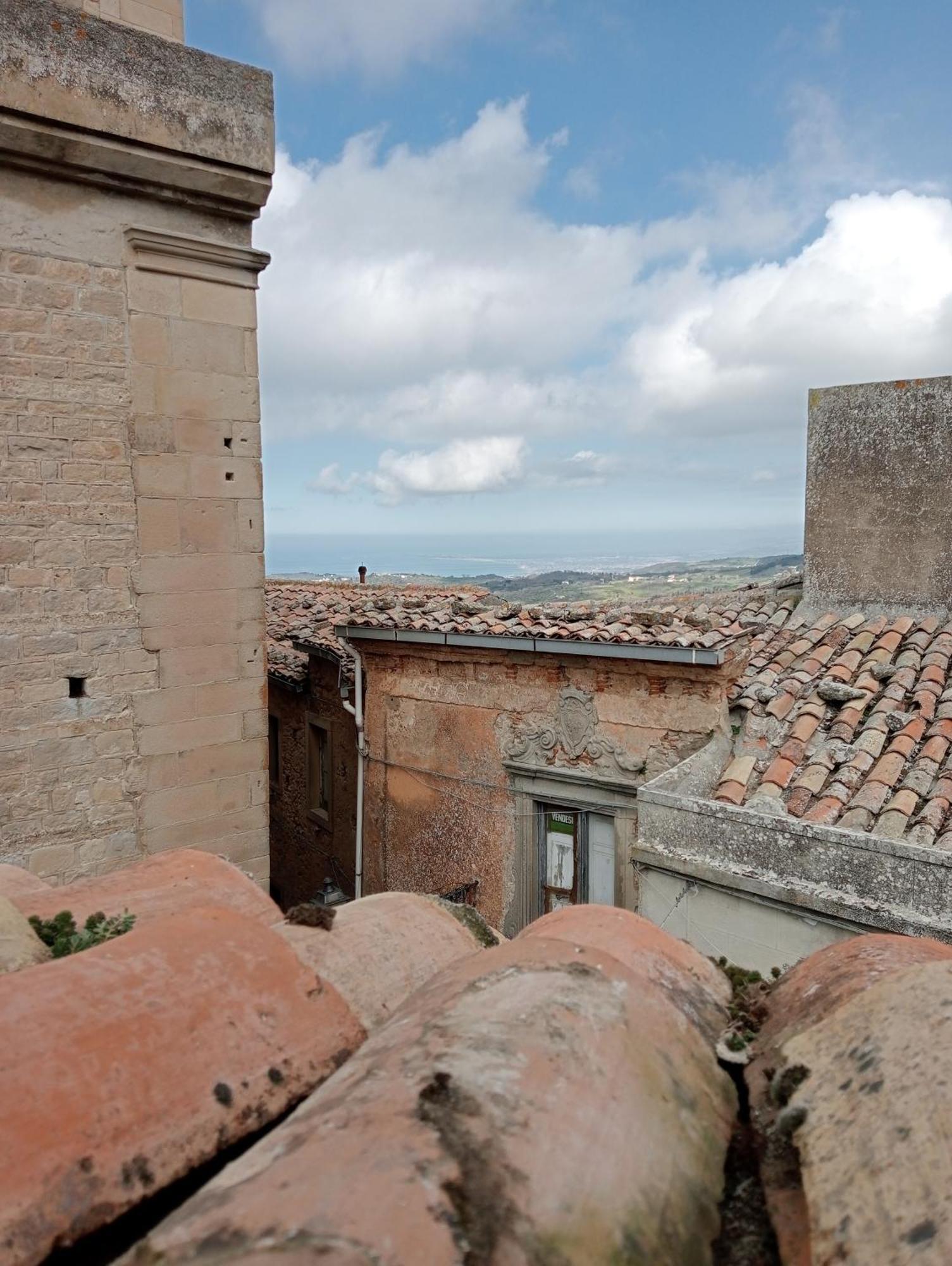 San Nicolò Holiday Home Montalbano Elicona Quarto foto